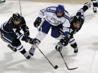 开云官网-拉文独舞映照雄鹿血性，一场跨越文化的篮球鏖战