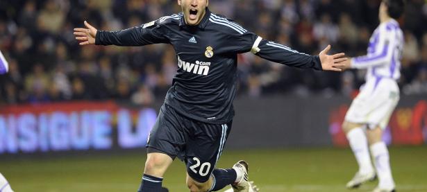 开云APP-黄鸭组合闪耀，丹麦队上演惊天逆转击败印度队