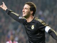 开云APP-莱万独舞南非，评分拉满，一场不属于任何时代的孤证