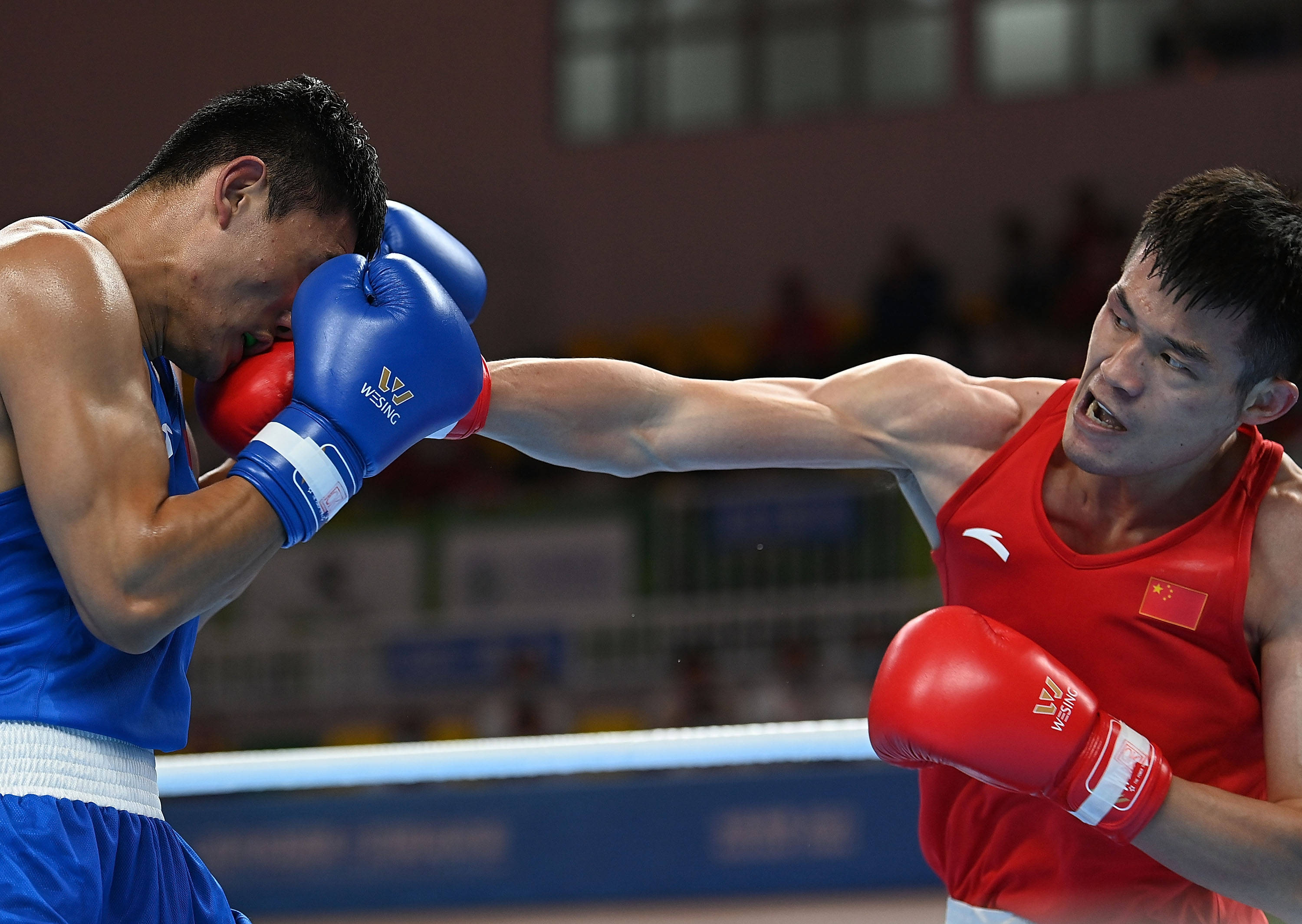 包含男子拳击比赛举世瞩目,中国选手技高一筹的词条 包含男子拳击比赛举世瞩目,中国选手技高一筹的词条