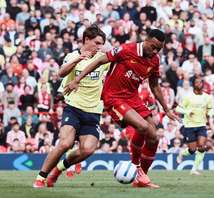 沙尔克新外援登场,帮助球队逆转胜利 沙尔克新外援登场,帮助球队逆转胜利