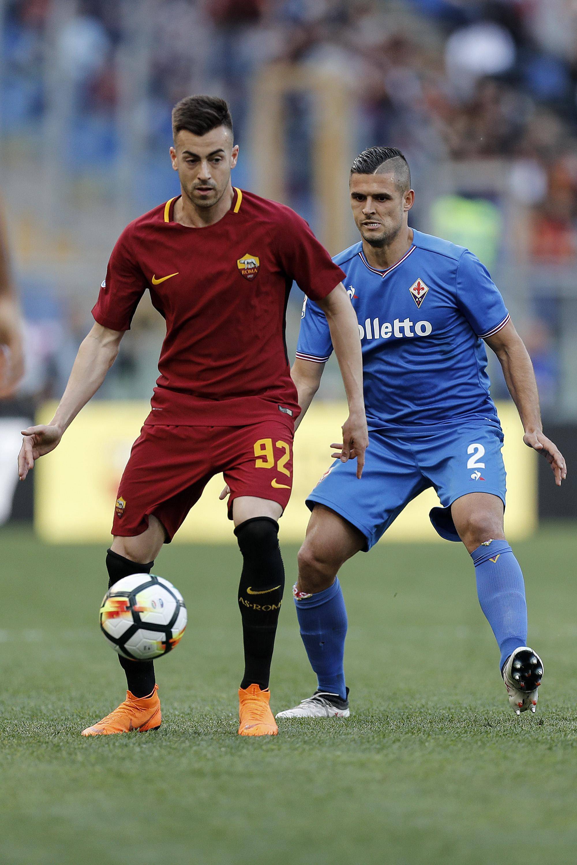 包含意甲联赛首轮比赛如火如荼，球队争夺激烈的词条