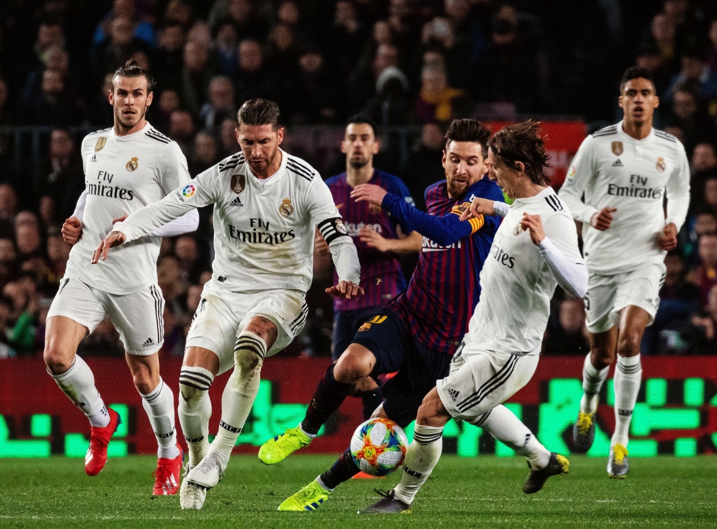 皇马遭遇三连败，积分榜排名继续下滑的简单介绍