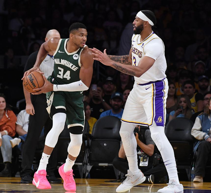 包含福建队力克雄鹿，詹姆斯高光表现的词条